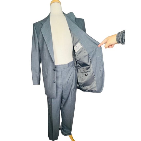 Pierre Balmain Men's 2 Piece Suit - Picture 7 of 14